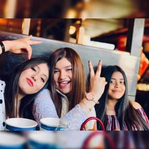 Meet your Posher, Jimena